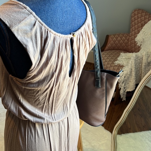 Long Epilogue Dress - Picture 3 of 5